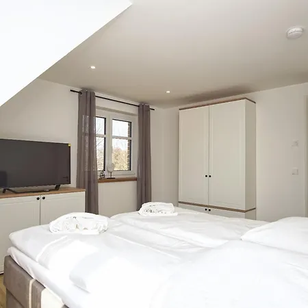 Ferienhaus Strandhaus Jolu Lobbe
